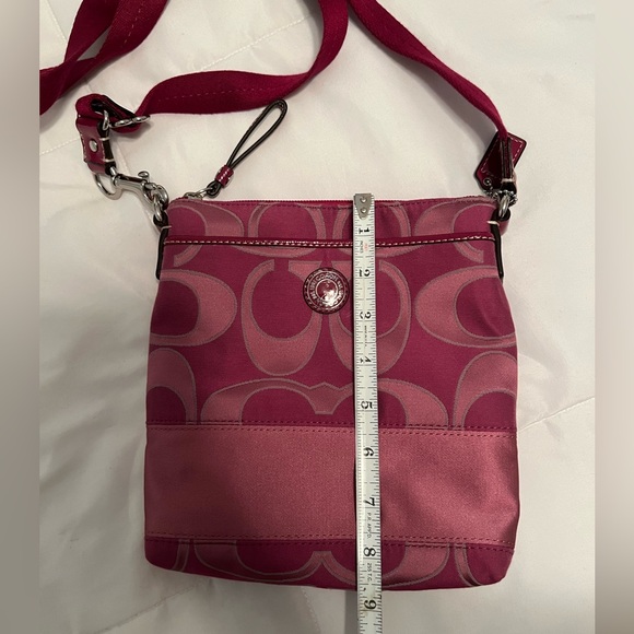 Coach Crossbody in Pink - Picture 8 of 9
